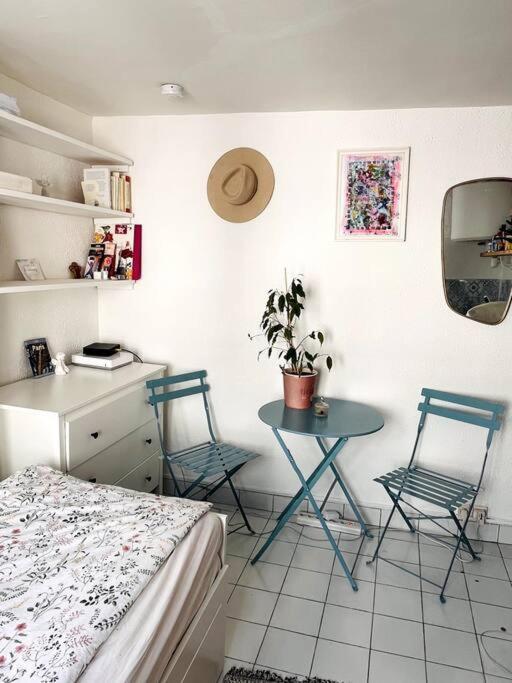 Cute Marais Private Studio For 2 Paris Eksteriør billede